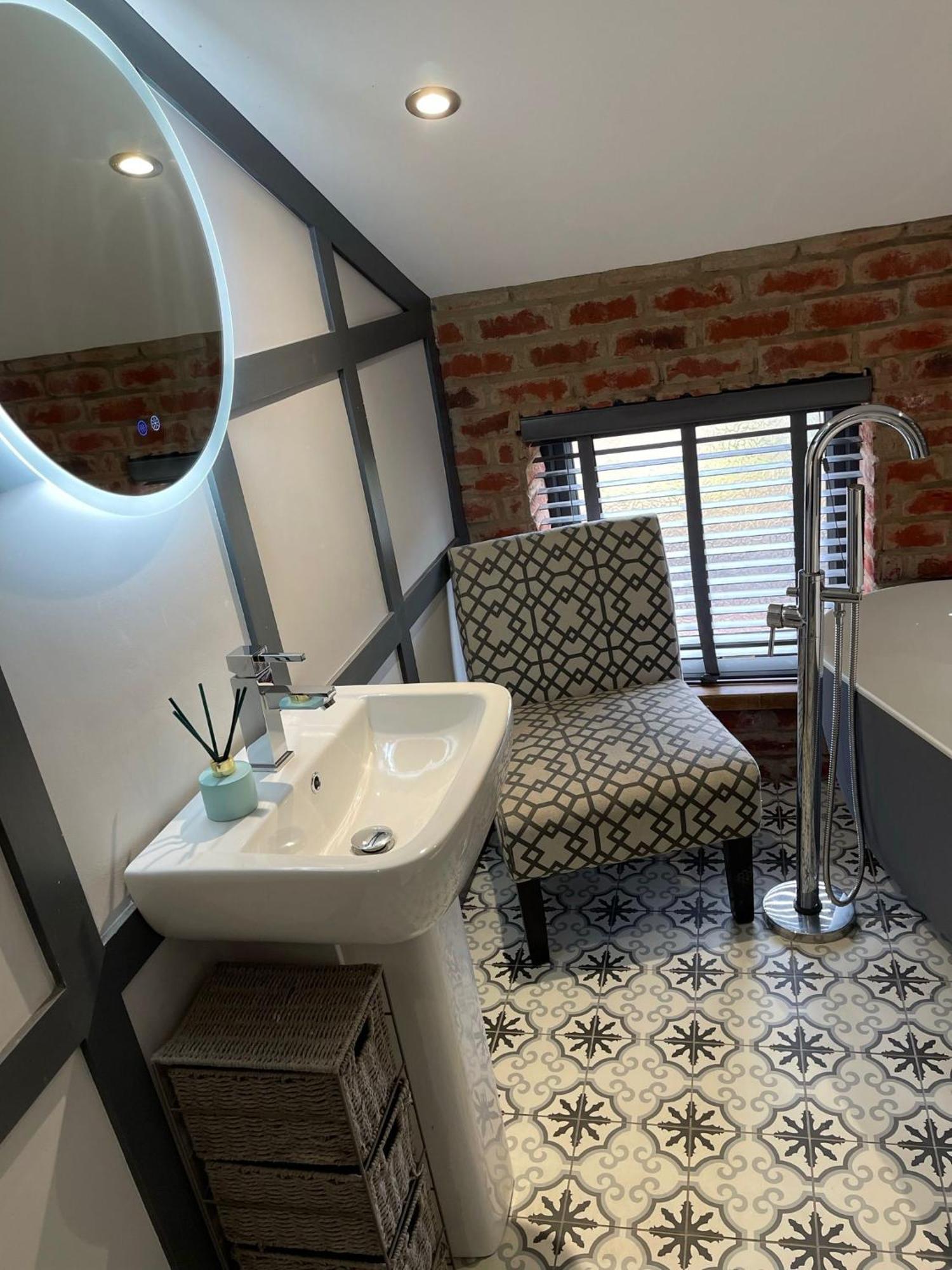 Town Center Cottage With Hot Tub モーペス エクステリア 写真